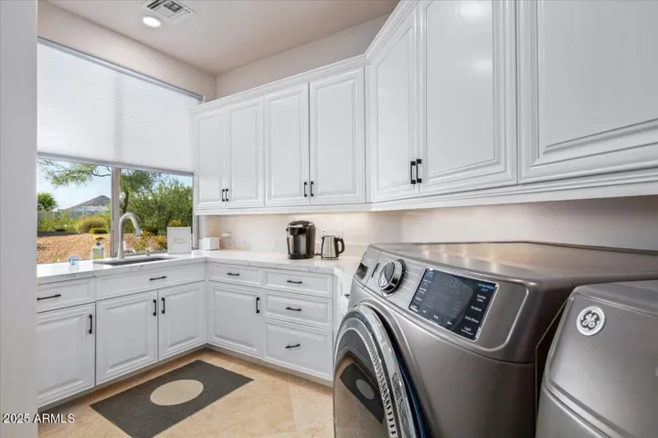 Laundry with ample storage