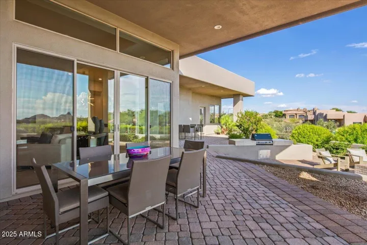 Outdoor dining area adjacent to the kitchen