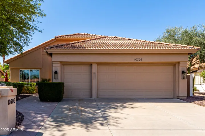 10709 E CHAMPAGNE  Drive, Sun Lakes, AZ 85248