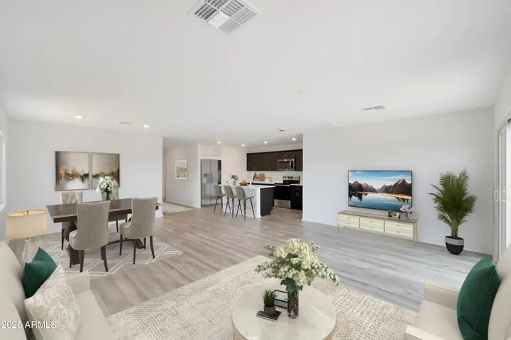This is a virtually staged Yucca home. Options and colors may vary.