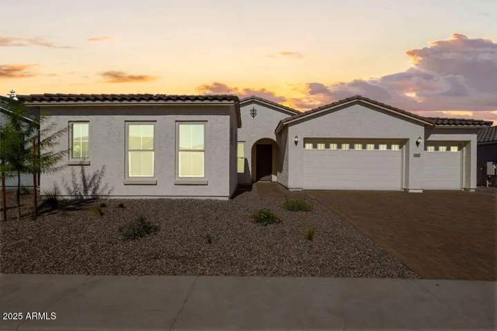 7632 W Remuda Drive ~ Ready Now!