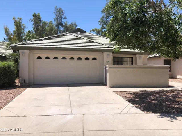7539 W SEQUOIA  Drive, Glendale, AZ 85308