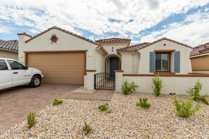 8757 W Rancho  Drive, Glendale, AZ 85305