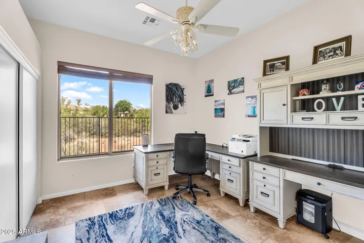 Office with great mountian views!!