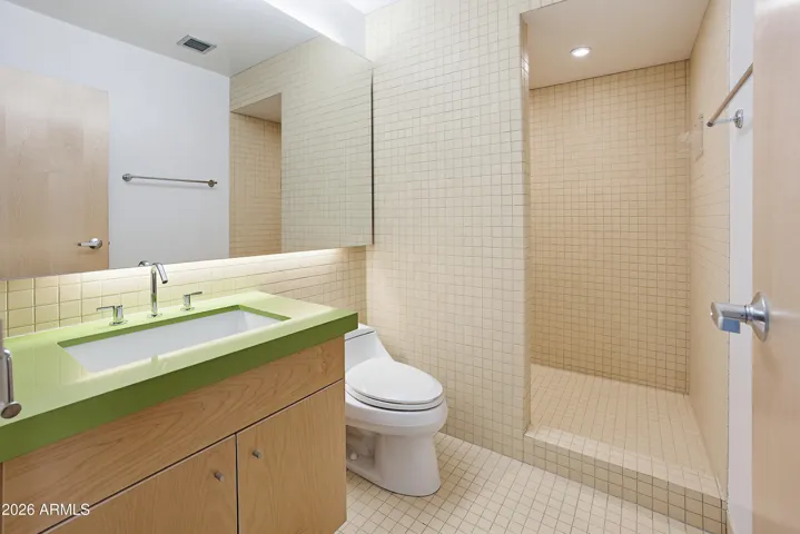 Bathroom 3rd floor