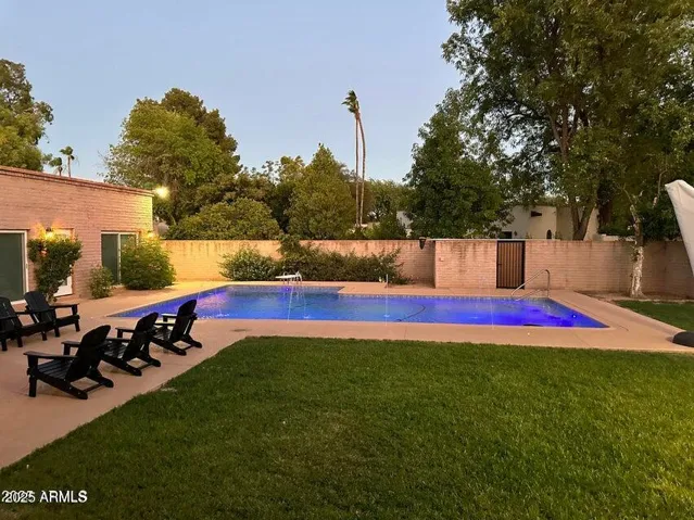 780