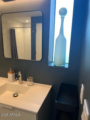 780