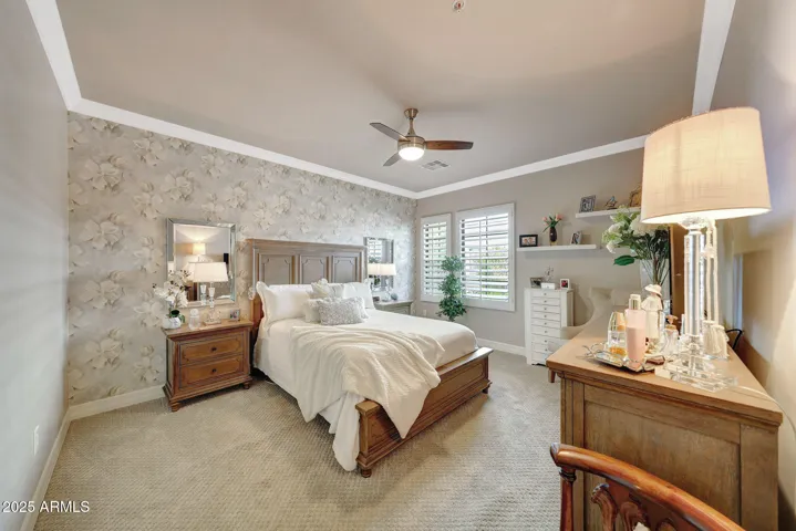 PLANTATION SHUTTERS