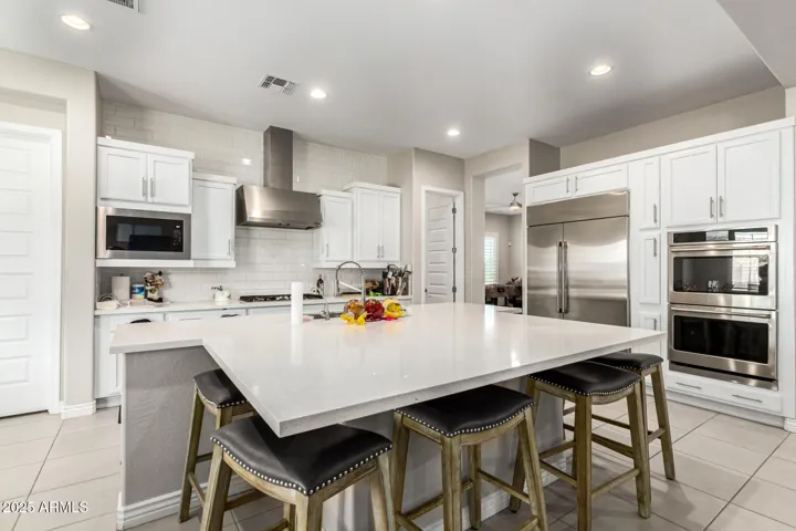 10728 E TRILLIUM  Avenue, Mesa, AZ 85212
