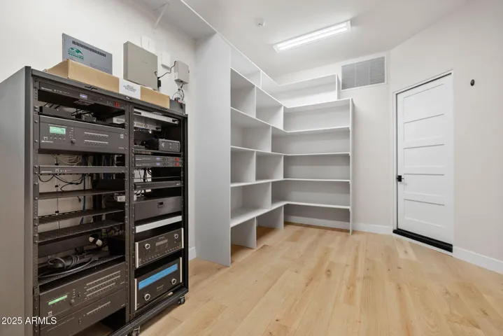 IT & Storage - Lower Level