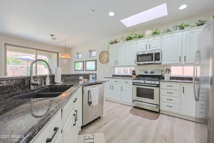 Granite & Stainless Kitchen