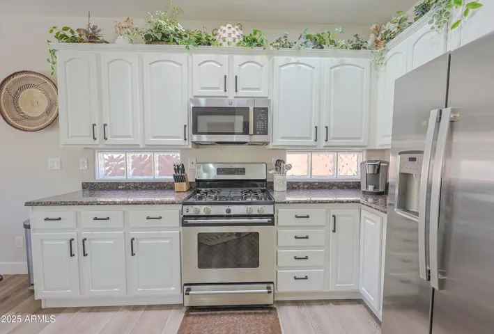 Kitchen with Gas Range & Built-In Microwave!