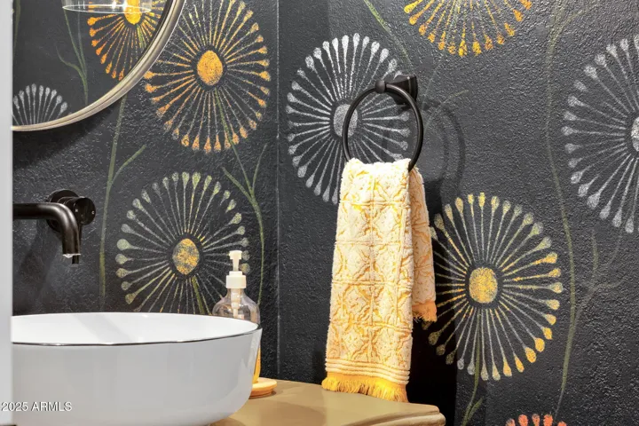 Decorative Wall Paper With Porcelain Vessel Sink