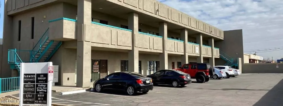 7011 N 57TH  Avenue, Glendale, AZ 85301