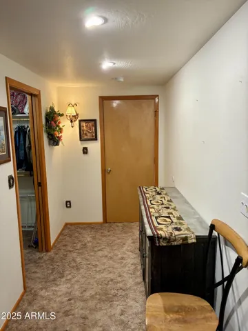 M Bedroom Entry and Closet Entry