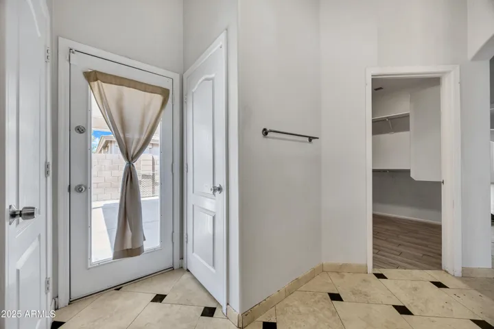 780