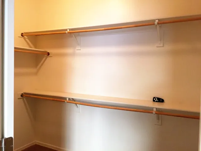 780