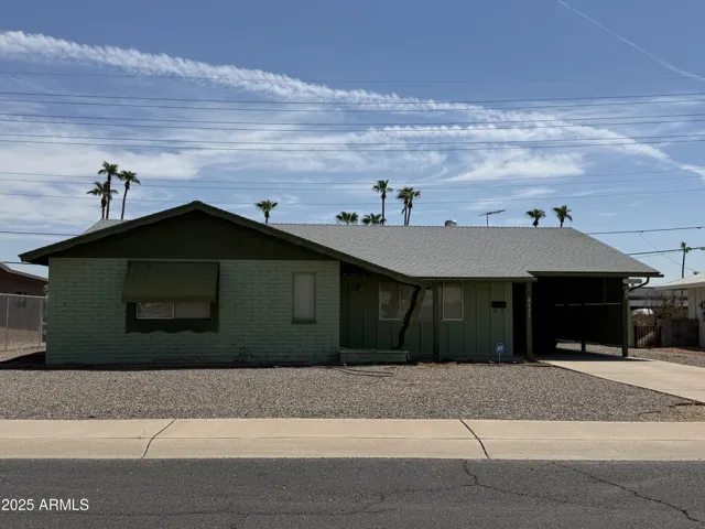 9902 W CROSBY N Circle, Sun City, AZ 85351