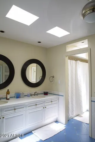 780