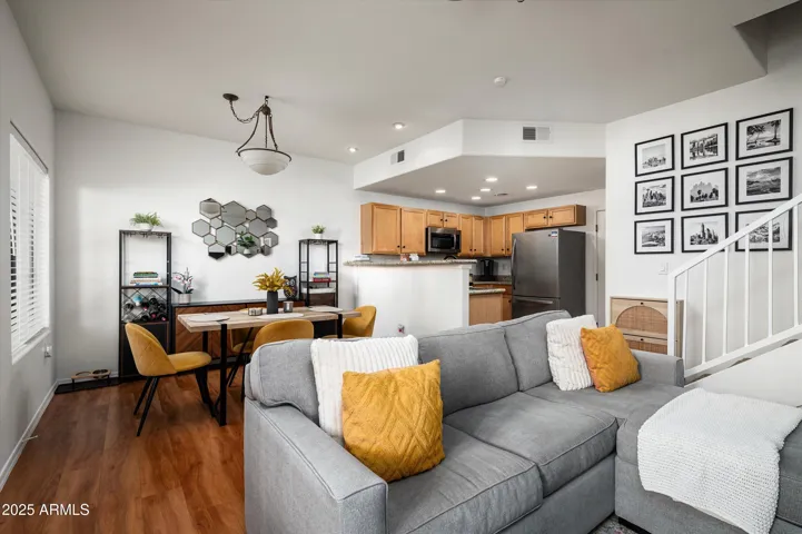 3150 E BEARDSLEY  Road, Phoenix, AZ 85050