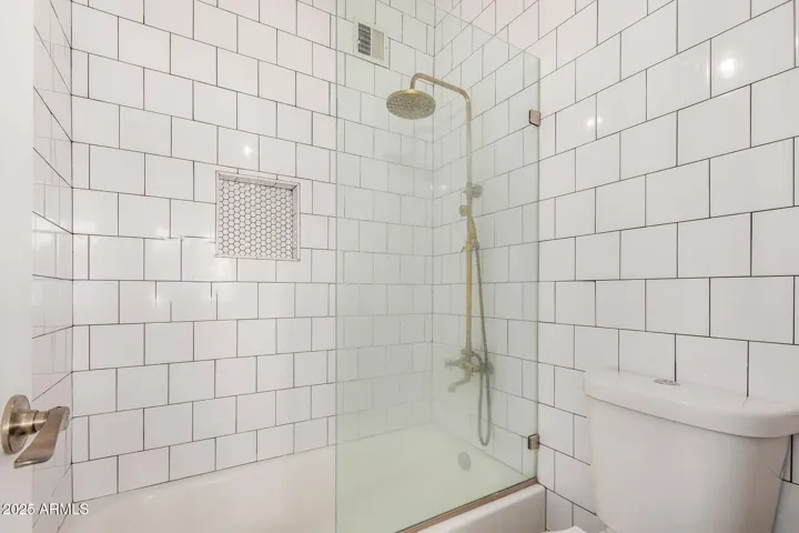 Second Bathroom Shower and Tub