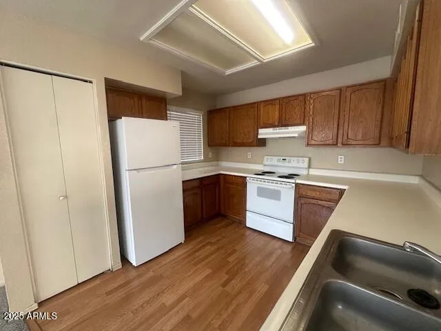 780