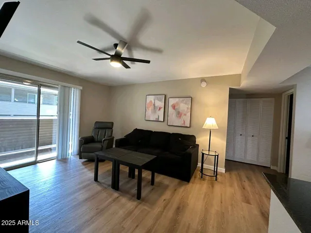 1385 W UNIVERSITY  Avenue, Flagstaff, AZ 86001