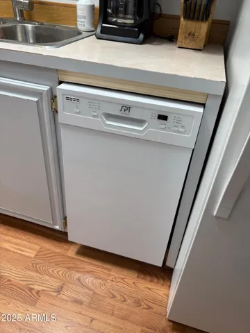 780