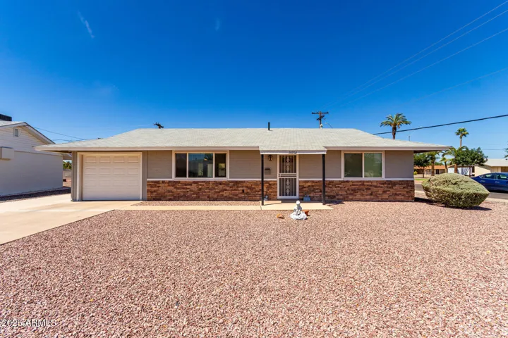 10702 W HOPE  Drive, Sun City, AZ 85351