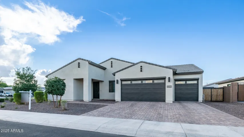 8022 W NORTHVIEW  Avenue, Glendale, AZ 85303