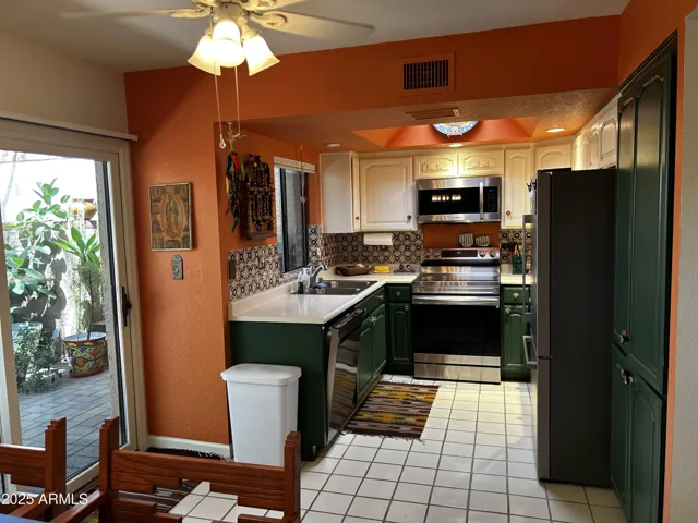 #CarefreeLiving #ArizonaLuxuryRental #SeasonalLuxuryHome #VacationInStyle