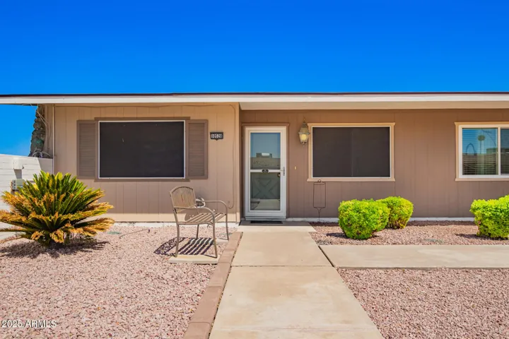 10528 W COGGINS  Drive, Sun City, AZ 85351