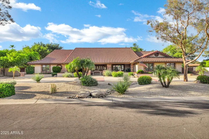 5224 W Misty Willow  Lane, Glendale, AZ 85310