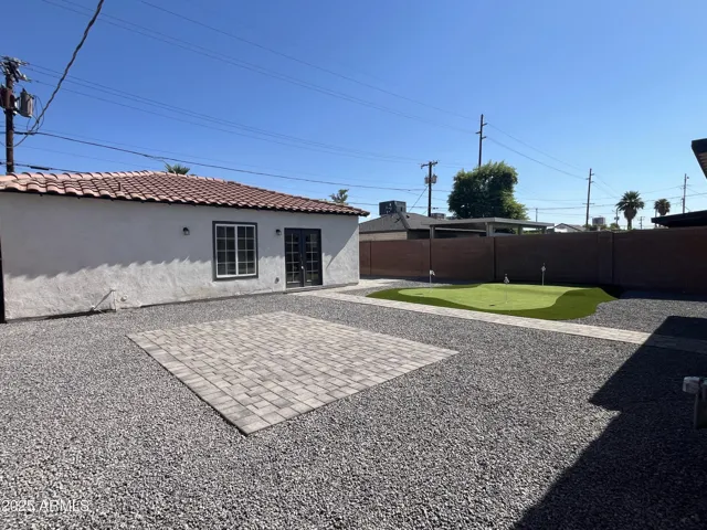 Detached Guest House :