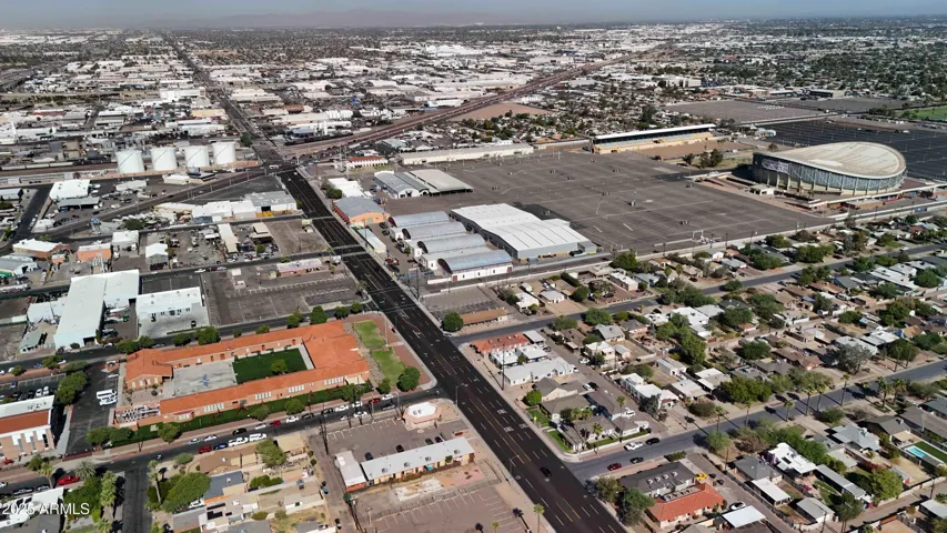 Drone Cam is rght above the home showing the distant to the Famous Hight School and Arizona State Fairground