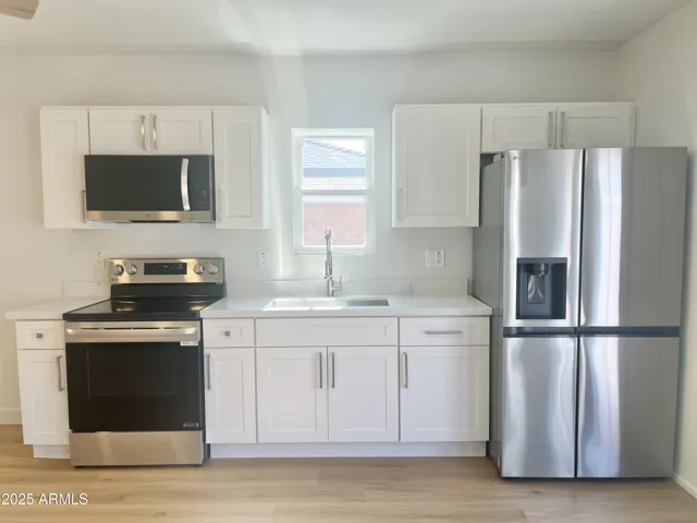 Detached Guest House : Kitchen