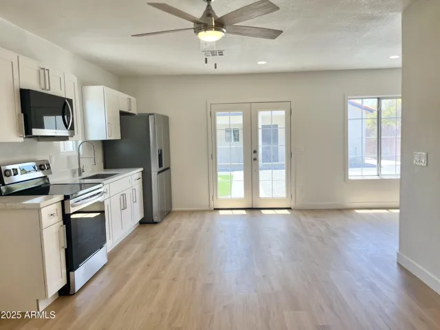 Detached Guest House : Kitchen