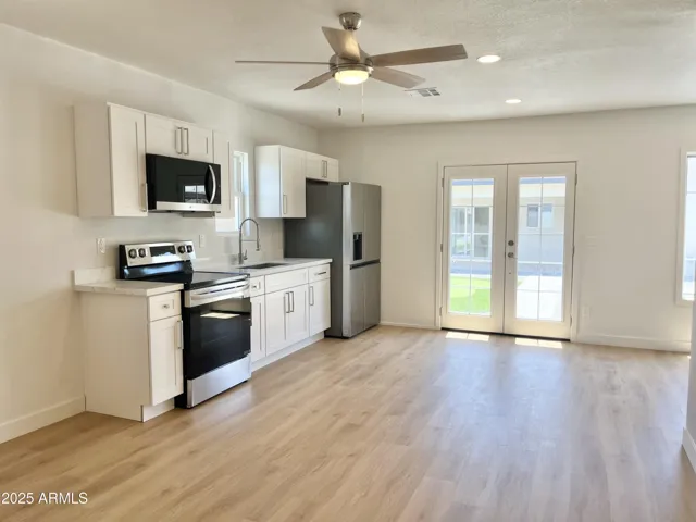Detached Guest House : Kitchen