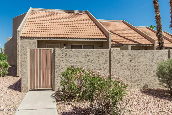 7320 N 44TH  Avenue, Glendale, AZ 85301