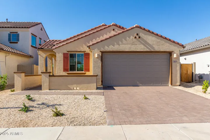 8818 W LUKE  Avenue, Glendale, AZ 85305