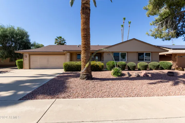 10720 W SARATOGA  Circle, Sun City, AZ 85351