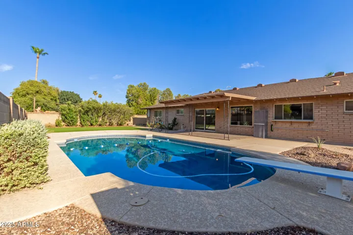 2070 E MANHATTON  Drive, Tempe, AZ 85282