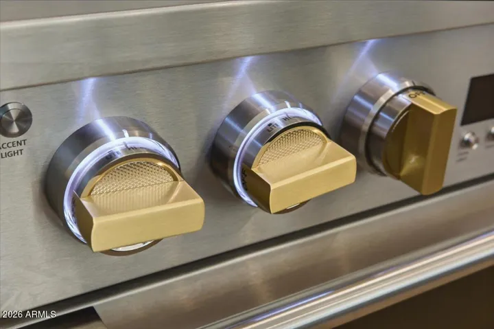 Monogram burners are constructed of 100% brass, embracing the natural thermal properties of this premium quality material.