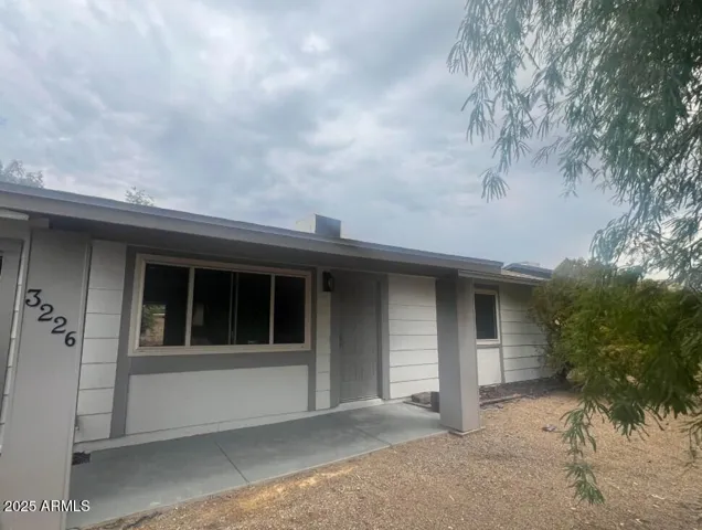 3226 W GROVERS  Avenue, Phoenix, AZ 85053