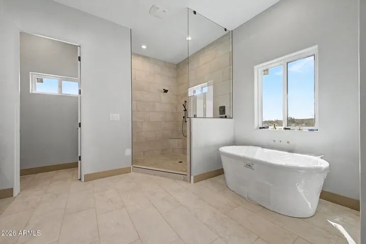 SOAKING TUB - FULL WALK IN SHOWER