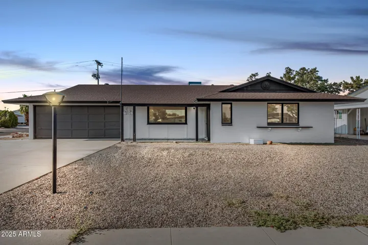 10076 W PEORIA  Avenue, Sun City, AZ 85351