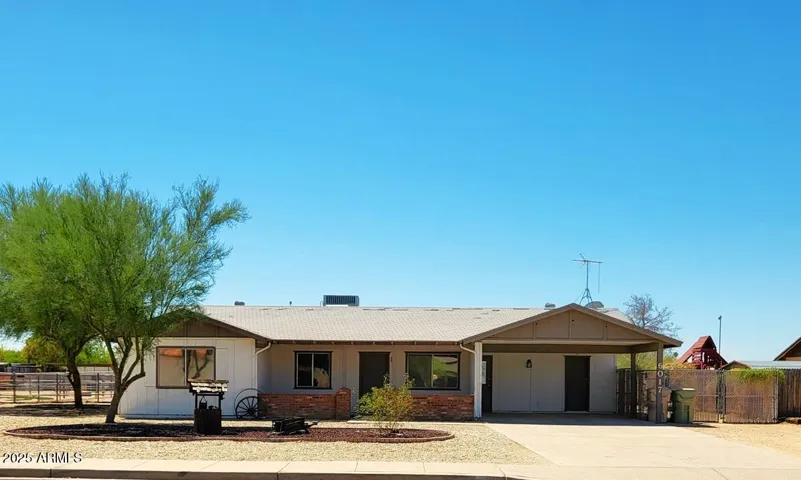 6017 W PARADISE  Lane, Glendale, AZ 85306