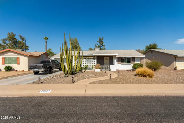 10824 W CROSBY  Drive, Sun City, AZ 85351