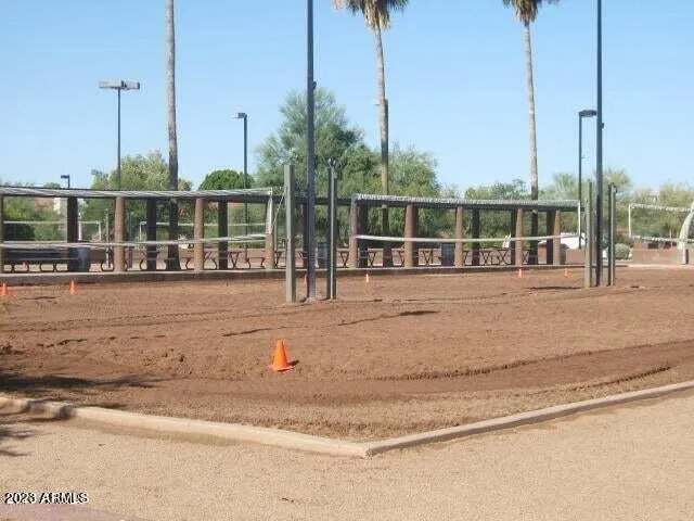 Scottsdale Ranch Park has volleyball and basketball courts to enjoy.