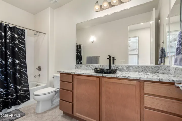 Full guest bathroom